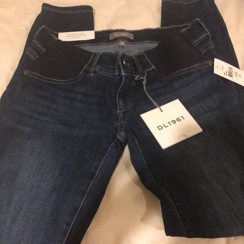 DL961 maternity jeans size 25
